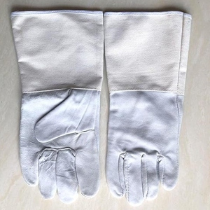 ถุงมือเชื่อมหนังวัวเกรดพรีเมียม ผ่านการรับรองมาตรฐาน CE ทนทานต่อการเสียดสี สำหรับงานหนัก ถุงมือเพื่อความปลอดภัยในอุตสาหกรรม - Product Image 6