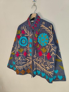 Manteau Bohème Brodé Floral à Col Mandarin Manches Longues Grande Taille pour Femme – Vêtement d'Extérieur Décontracté en Coton Tissé pour le Printemps - Product Image 2