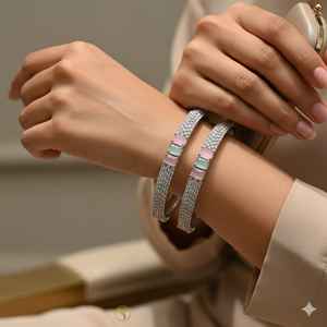 Brazalete de Latón de Primera Calidad con Opción de Grabado Personalizado para Regalos Corporativos y Accesorio de Moda Disponible para la Venta - Product Image 4