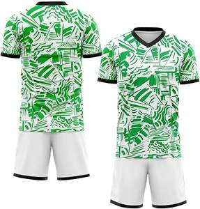 Dernier design, uniforme de football 100% polyester, nouveau style, uniforme professionnel pour adultes, qualité supérieure, couleur personnalisée, séchage rapide - Product Image 4