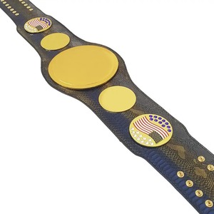 Ceinture de champion en cuir avec emblème drapeau américain, légère, écologique, personnalisable, durable, équipement d'arts martiaux unisexe - Product Image 1
