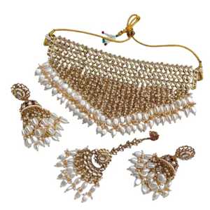 Premium Quality Victorian Two Tone Carved Uncut Faux Polki Kundan <b>Set</b> with <b>Stud</b> <b>Earrings</b> Mint Emerald Green for Weddings Parties - Product Image 1