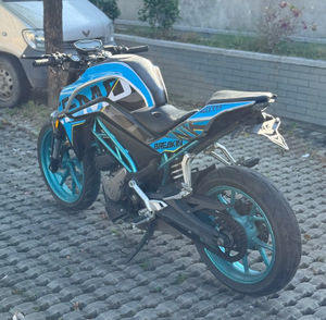 Moto sportive légère CFMOTO NK250, modèle Naked Street à refroidissement liquide, en état d'occasion, vente en gros - Product Image 2