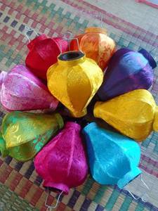 Premium Inverted Garlic Silk Lanterns Vietnam Bamboo <b>Frame</b> Silk Lanterns Decorative Silk Lanterns For Hotel - Product Image 2