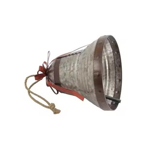 Elegante Campana Metálica Navideña Colgante, Adorno Decorativo para Árbol, Puerta, Ventana, Hogar, Decoración Festiva para Fiestas - Product Image 1