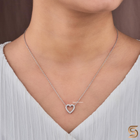 Collier pendentif cœur en or blanc 10k rhodié avec moissanite, design cœur ouvert, style minimaliste, cadeau parfait pour un anniversaire de mariage