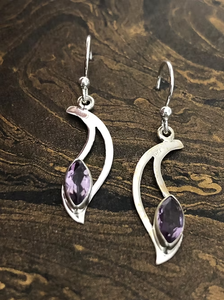 Pendientes minimalistas para mujer con piedras preciosas en forma de marquesa, en plata 925, pendientes curvos tipo gota. - Product Image 3