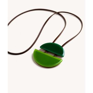 Collier en résine et en bois parfait pour tous les jours et les fêtes, élégants accessoires de bijoux - Product Image 3