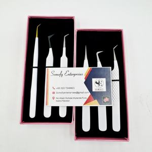 Pince à épiler d'extension de cils en acier inoxydable de conception personnalisée embouts en fibre d'argent blanc solide durable les plus vendus disponibles OEM - Product Image 1