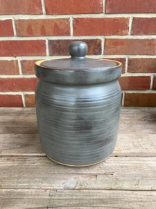 Contenedor Rústico para Almacenamiento de Carbón Vegetal, Tapa de Ajuste Preciso, Conserva la Frescura, Acabado Duradero, Ahorra Espacio, Organizador de Cocina Moderno - Product Image 4