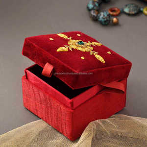 Nouvelle boîte à bijoux de luxe en carton avec fermeture magnétique, gravée en forme de papillon, pour organiser les bagues de mariage, coffret cadeau - Product Image 2