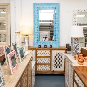 Elegant <b>Framed</b> Accent <b>Mirror</b> for Contemporary Homes Artistic Textured Design with Chic Interior Presence - Product Image 4