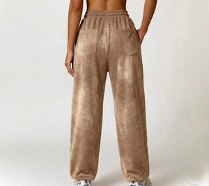 2026 Women's Autumn Casual Anti-Wrinkle Velvet Wide Leg Pants High Waist Loose Fit Solid <b>Coffee</b> Color - Product Image 2