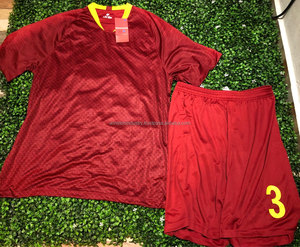 Maillot et chaussettes de football respirants professionnels personnalisés à séchage rapide avec design sportif, vêtements de football respirants à sublimation - Product Image 5