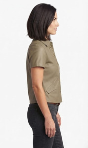 Veste chemise en cuir pour femme, manches courtes, boutonnée, qualité supérieure, logo personnalisé, poches à rabat boutonnées sur le devant - Product Image 3