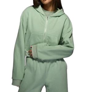 เสื้อฮู้ดครอปผู้หญิงสำหรับฤดูหนาว ผ้าฟลีซ สวมใส่สบาย มีเชือกผูกปรับได้ที่เอว รับผลิตตามแบบ OEM - Product Image 4