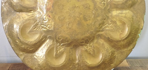 Handmade Wedding Brass Embossed Charger Plate Dining Decoration Indian Style <b>Dinner</b> Dishes Plate at Cheap Price For Party Use - Product Image 2