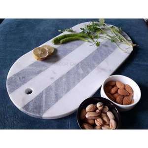 Planche à découper en marbre blanc écologique avec poignée, plateau de service durable pour la cuisine domestique et les fromages - Product Image 1