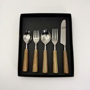 Nouvel ensemble de couverts de luxe en acier inoxydable poli miroir avec manche en bois, idéal pour mariages et réceptions royales - Product Image 2