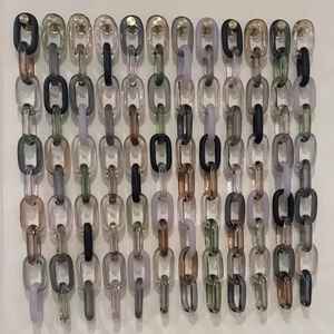 Décoration Murale Artistique en Résine Colorée Écologique au Design Moderne, Maillons de Chaîne Faits Main, Logo Personnalisable, Diverses Tailles pour la Maison - Product Image 1