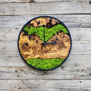 Handcrafted Wooden Moss <b>Wall</b> <b>Clock</b> – Luxury Nature-Inspired Round <b>Wall</b> <b>Decor</b> with Preserved Green Moss - Product Image 5