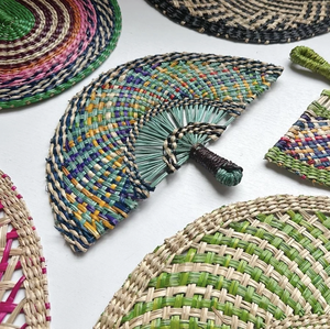 Éventail en jonc de mer écologique, fait main au Vietnam, outil de refroidissement, décoratif, rustique, pour mariage ou fête - Product Image 2