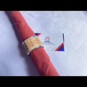 แหวนรองผ้าเช็ดปากโลหะทำมือ งานฝีมือใหม่สำหรับงานแต่งงาน สไตล์อเมริกัน หรูหรา ตกแต่งโต๊ะอาหาร ทนทานและเป็นมิตรกับสิ่งแวดล้อม ผลิตในอินเดีย - Product Image 3