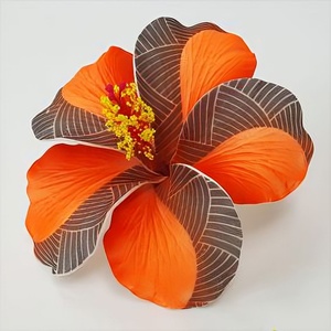 Pinza para el Cabello Sunne Tropical Premium, Elegante y Moderna, con Diseño Único de Tatuaje, Patrón de Flor de Plumeria/Frangipani, Clips de Espuma - Product Image 4