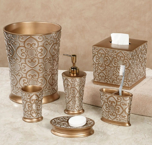 Colección de Baño Metcraft Premium de Seis Piezas en Acero Dorado Antiguo Cepillado, con Textura Lineal Fina y Elegante Biselado - Product Image 4