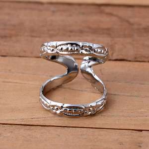 Anillo de Soporte para Dedo y Articulación DIP de Plata 925 Grabado a Mano con Diseño de Cuello de Cisne, Joyería Terapéutica Minimalista Boho - Product Image 1