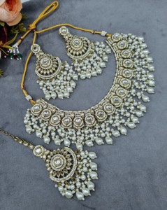 Collar choker redondo de piedra hecho a mano con aretes y mangtika, joyería de diseño étnico tradicional, venta al por mayor. - Product Image 1