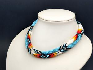 Chaîne de corps perlée multicolore faite à la main, style bohème tribal, pour clés, téléphone, carte d'identité – Accessoire durable, confortable et tendance pour usage quotidien - Product Image 3