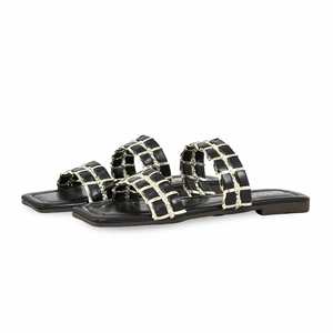 Black <b>Heeled</b> <b>Sandals</b> Casual CL1949 Slipper - Product Image 3