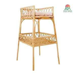 Cuna de ratán Nhat Minh con diseño tropical y acabado natural para bebés y niños de 0 a 3 años - Product Image 1