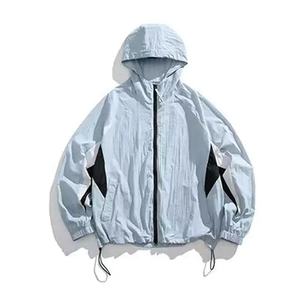 Veste coupe-vent à capuche de haute qualité avec empiècements, logo personnalisé, idéale pour les voyages en plein air, taille ajustable, veste sportive athlétique - Product Image 4