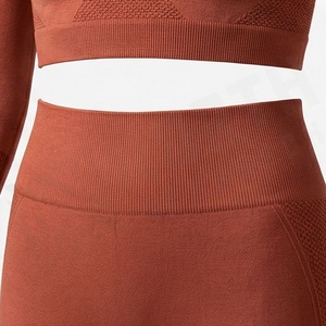 Conjunto de Yoga de Dos Piezas para Mujer, Nuevo Diseño, Ropa Deportiva Moderna, Suave, Ligera, Tallas Grandes, Impermeable, Logotipo Personalizado al por Mayor - Product Image 5