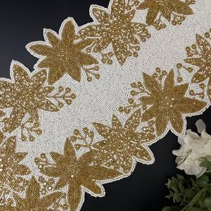 Chemin de table en tissu glamour fait main, écologique et durable, épaisseur 5 mm, forme irrégulière, avec motifs floraux brodés or, napperons et sous-plats - Product Image 5