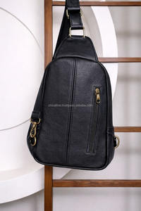 Bolso de Hombro y Pecho de Cuero Vacuno Repujado a Mano Estilo Western 2026, Bolso Cruzado de Viaje Moderno y Elegante, de Piel con Pelo, Fácil de Llevar - Product Image 4