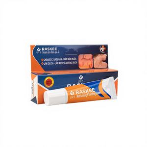 Crème hydratante et apaisante UVS Raskee à l'extrait de Centella Asiatica pour peaux sensibles, sans parabène et sans sulfate - Product Image 3