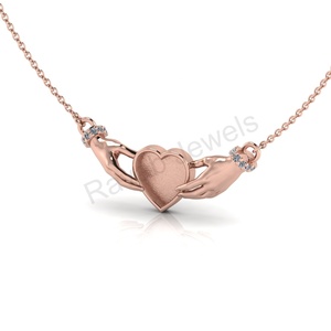 Collier en argent sterling élégant 37x35mm Claddagh Heart Hug pendentif plaqué 18 carats réglage vierge qualité femmes cadeau de fête - Product Image 5