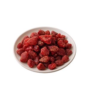 Fresas Deshidratadas Suaves, Snack de Fruta Natural, Proveedor de Vietnam, Empaque a Granel para Exportación, para Uso en Bebidas, Panadería y Venta Minorista - Product Image 1