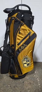 กระเป๋ากอล์ฟ Alpha Phi Alpha Fraternity Inc. คุณภาพสูงแบบขายส่ง กระเป๋ากอล์ฟ ALPHA สีดำและสีทองโบราณ - Product Image 4