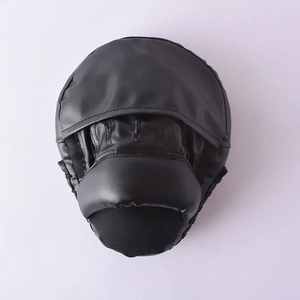 Cible de frappe de boxe en cuir incurvée avec logo personnalisé imprimé, coussinets de frappe de boxe - Product Image 6