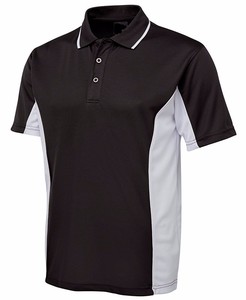 Camiseta de Hombre Negra y Blanca de Manga Corta, Corte Regular, Transpirable, con Logotipo Bordado en la Parte Delantera, Tejido Jersey, Secado Rápido, 100% Tejido de Punto - Product Image 5