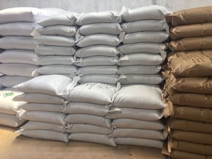 Desiccated <b>Coconut</b> Powder Low Fat Fine Grade 30% Pastry Mixes Fat 20,25,60,63,65 % fat - Chips Grade , <b>Flake</b> Grade - Product Image 6
