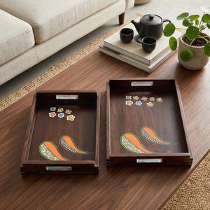 Plateau de service en bois de conception royale, artisanat en bois, art Madhubani, plateaux carrés disponibles au meilleur prix et à prix réduit - Product Image 6
