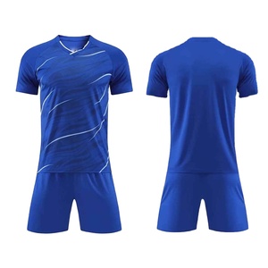 Nuevo Conjunto de Uniforme de Fútbol Personalizado, Camiseta y Pantalones Cortos de Fútbol para Entrenamiento y Partido - Product Image 1