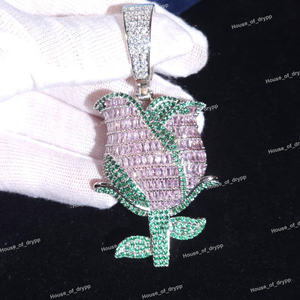 Collar con Colgante de Flor de Rosa con Diamantes Moissanite Engastados en Cadena Cubana de Plata 925, Joyería de Lujo Estilo Hip Hop - Product Image 2