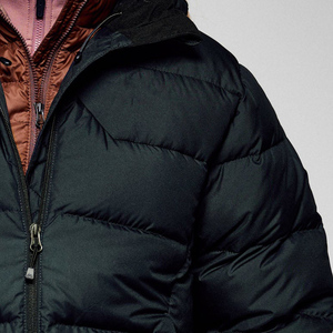 Chaqueta Premium Acolchada para Mujer, para Invierno, Informal, para Uso en Exteriores, Resistente al Viento, con Cierre de Cremallera y Bolsillos Laterales - Product Image 3
