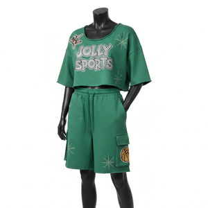 Ensemble crop top et short en molleton de coton lourd pour femme, vert forêt, avec patch brodé et logo personnalisé, 100 % coton - Product Image 6